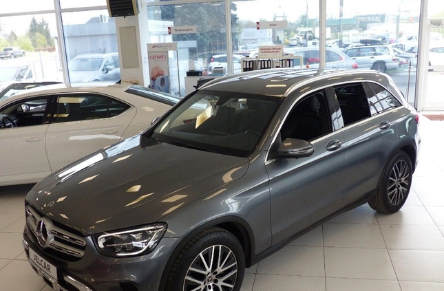 Mercedes-Benz GLC cena 159999 przebieg: 84000, rok produkcji 2019 z Środa Wielkopolska małe 301